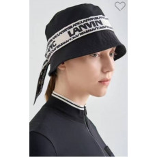 LANVIN BLANC :Lettering strap bucket hat